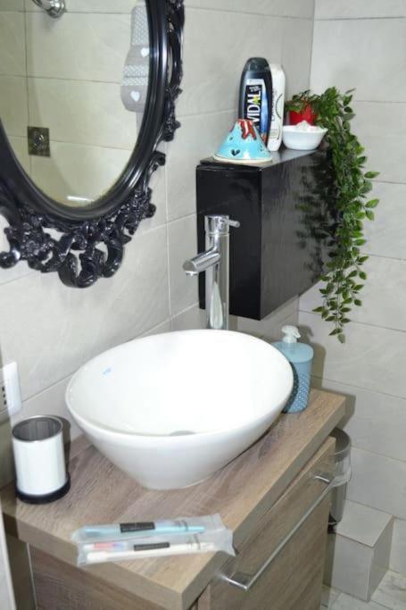 Casa Mya - Studio Flat Napoli Bagian luar foto