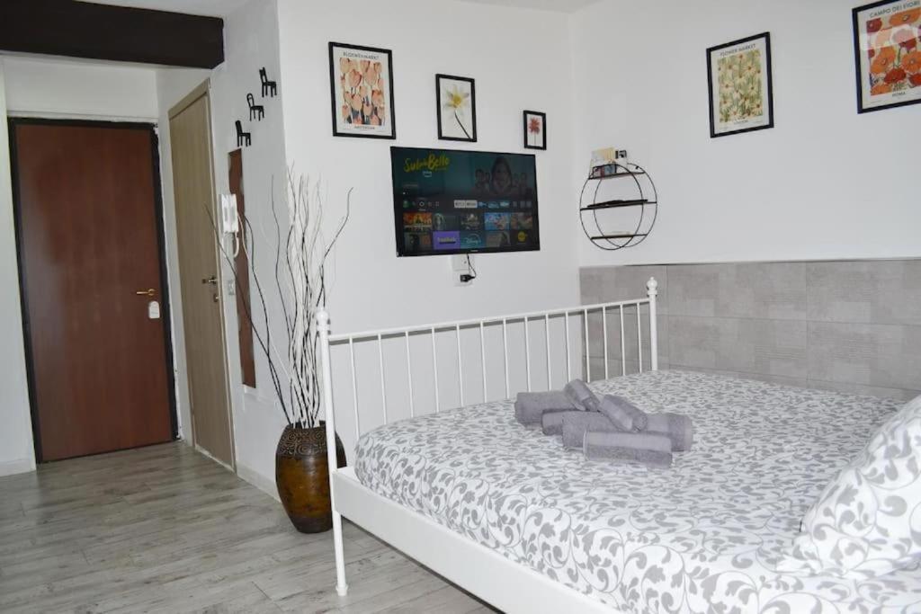 Casa Mya - Studio Flat Napoli Bagian luar foto