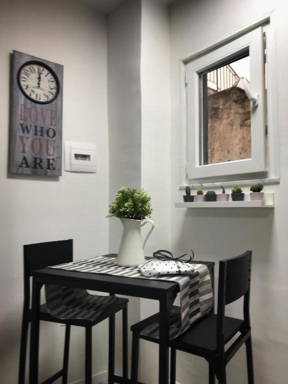 Casa Mya - Studio Flat Napoli Bagian luar foto